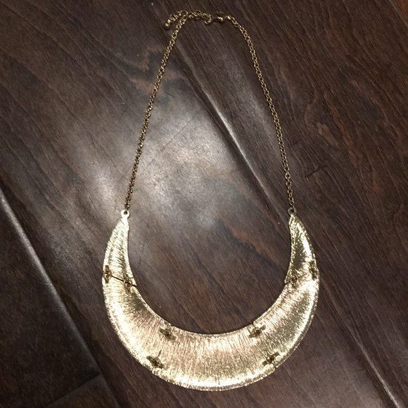 Coral & Gold Statement Necklace - Picture 7 of 8